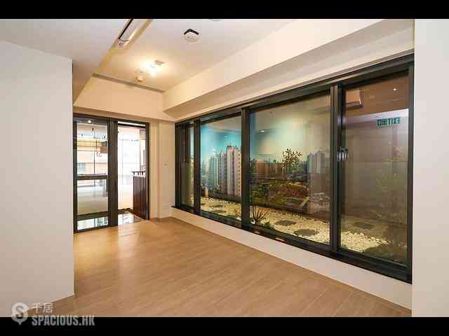 Tsz Wan Shan - Connext 06