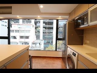 Wan Chai - Ming Yan Mansion 08