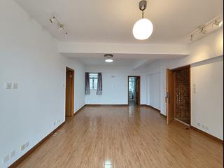 The Peak - Villa Verde Block C 02