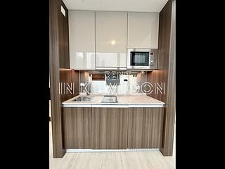 Tai Kok Tsui - L・Living 23 06