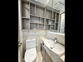 Tai Kok Tsui - L・Living 23 07