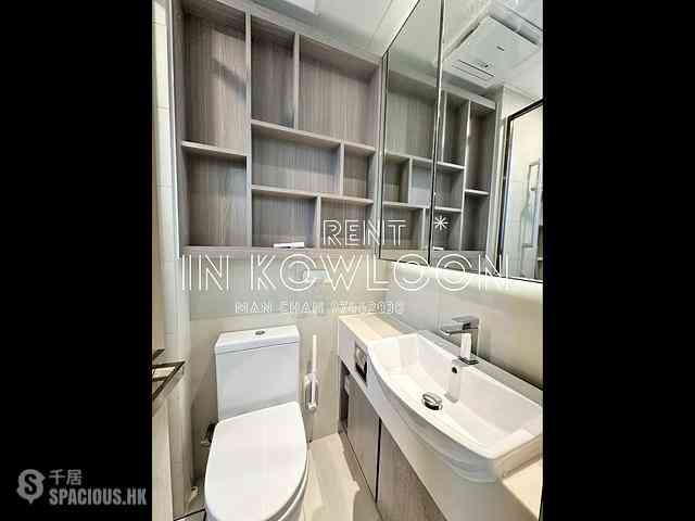 Tai Kok Tsui - L・Living 23 07