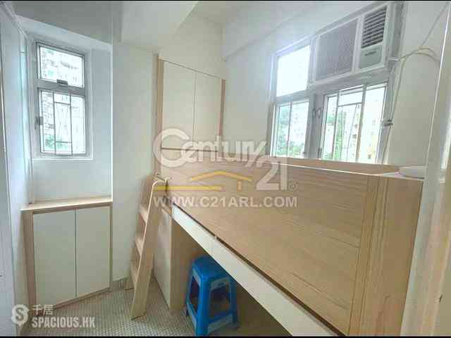 Tai Hang - Kan Oke House 05