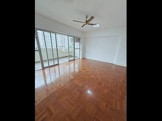 Tai Hang - Kan Oke House 13