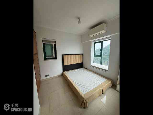 Kennedy Town - University Heights Block 2 04