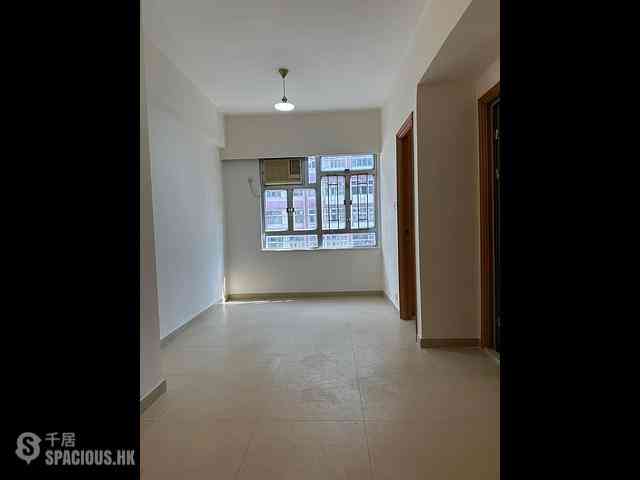 Wan Chai - Sing Kong Building 07