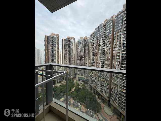 Tung Chung - Century Link Phase 1 Tower 3B 03