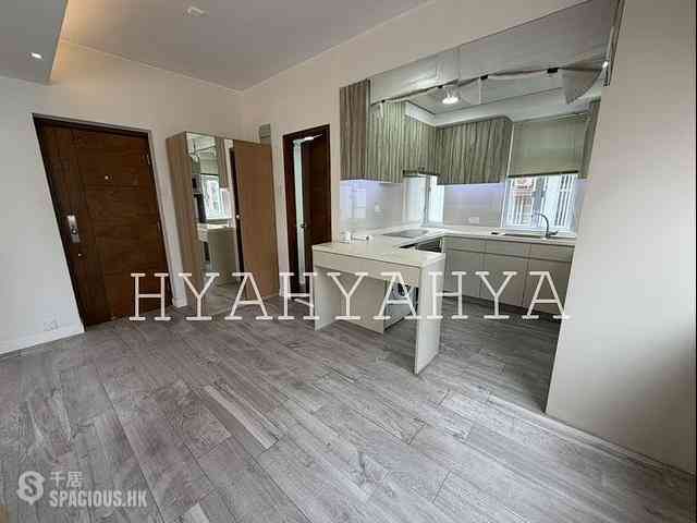 Kennedy Town - Ka Ming Building 04