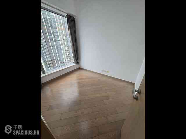 West Kowloon - The Cullinan (Tower 21 Zone 2 Luna Sky) 08