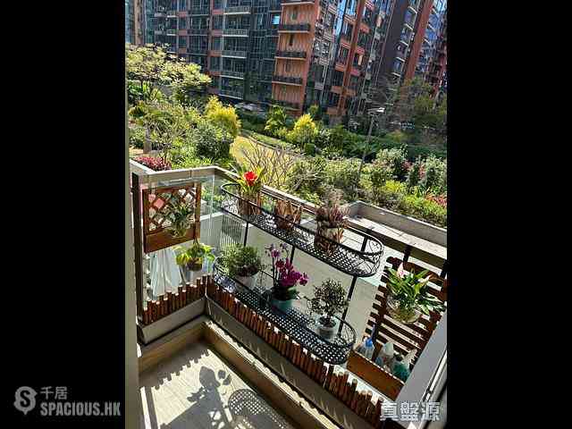 Pak Shek Kok - The Horizon Court C Tower 1 03