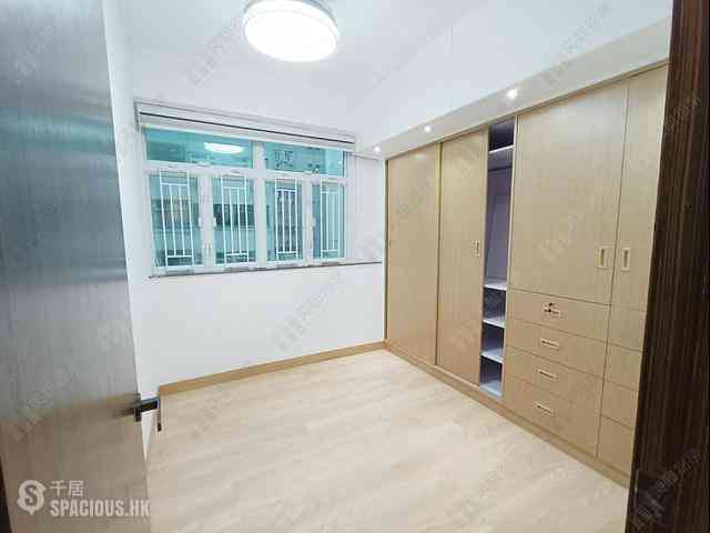 Wan Chai - Ko Wah Building(Go Wah Mansion) 03