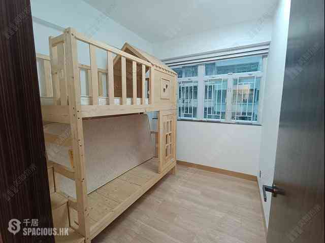 Wan Chai - Ko Wah Building(Go Wah Mansion) 04