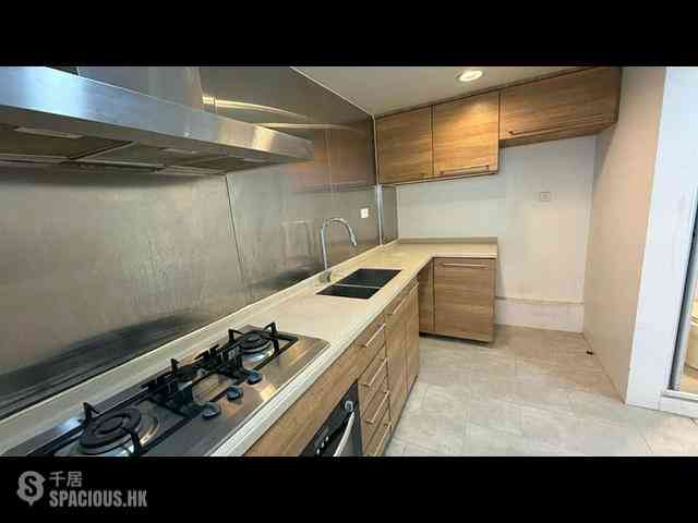 Quarry Bay - Riviera Mansion 03