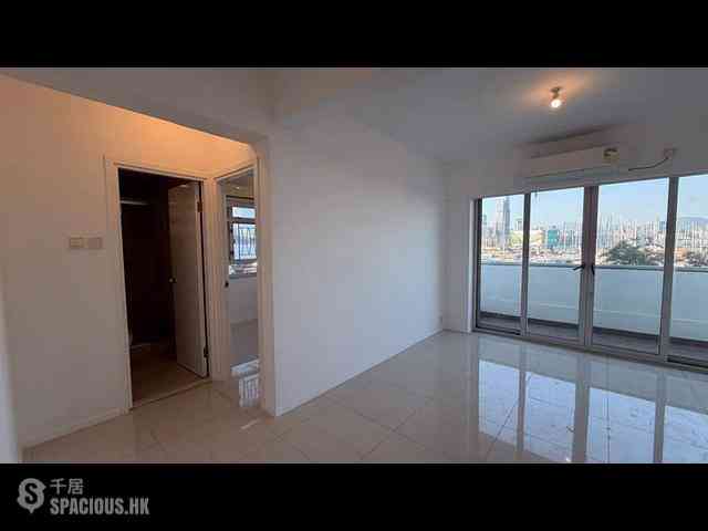 Quarry Bay - Riviera Mansion 01