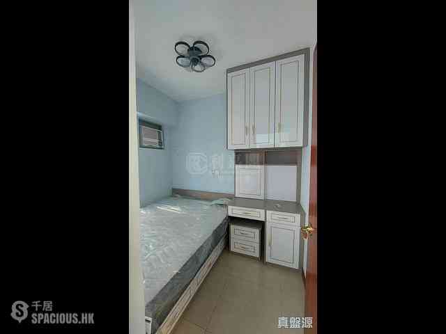 Kennedy Town - The Merton Tower 3 05
