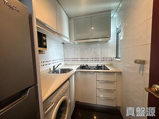 Kennedy Town - The Merton Tower 3 07