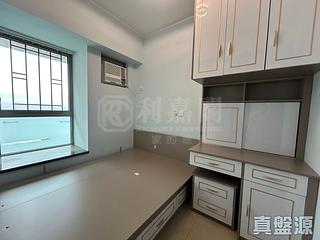 Kennedy Town - The Merton Tower 3 04