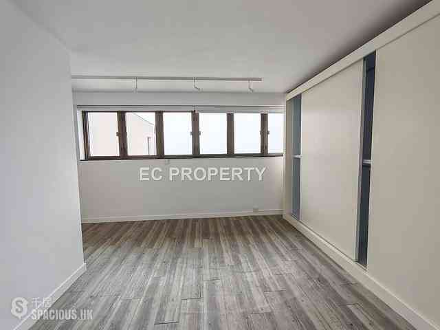 Chung Hom Kok - 19-25, Horizon Drive 09