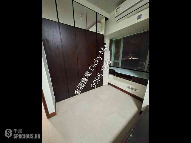 Tsim Sha Tsui - The Victoria Towers Tower 3 04