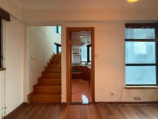Mid Levels West - Wilton Place 05