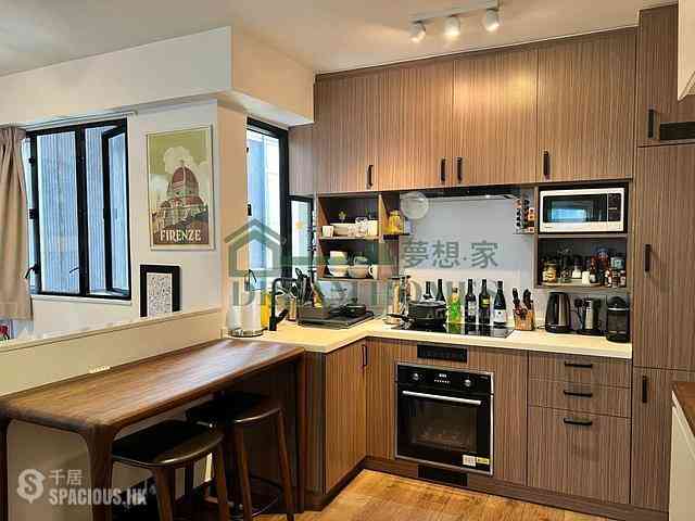 Mid Levels Central - Jadestone Court 01