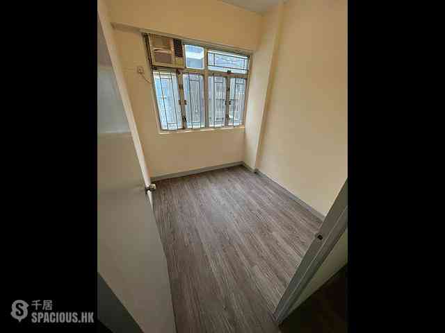 Sai Ying Pun - Samtoh Building 02
