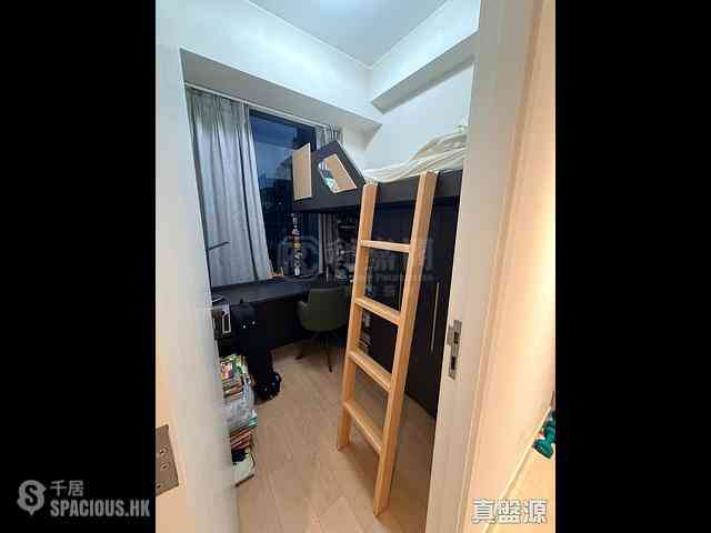 Tseung Kwan O - Savannah Block 3B 05