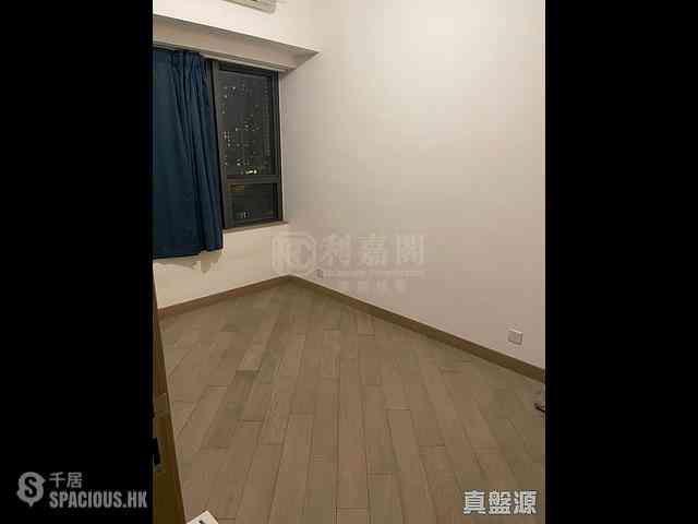 Tseung Kwan O - The Wings Ocean Wings Block 6A 04