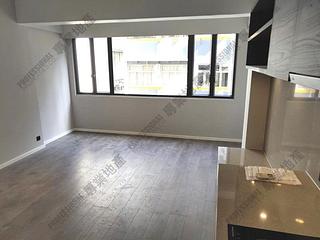 Central - 4, Shin Hing Street 02