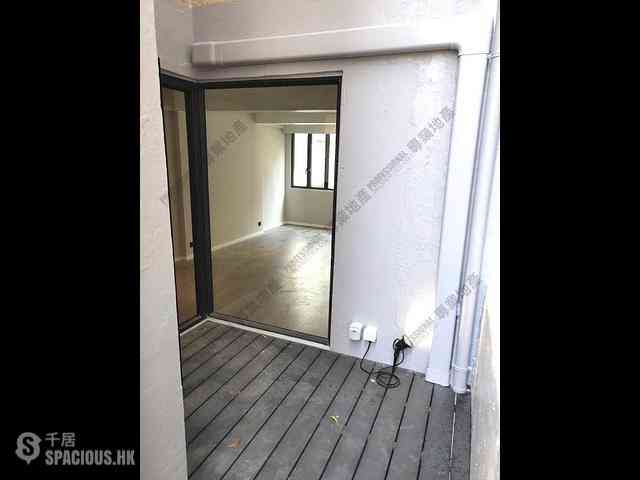Central - 4, Shin Hing Street 11