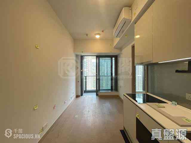 Lohas Park - Lohas Park Phase 12A Seasons Place Tower 3A 03