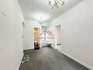 Happy Valley - Cheerful Court 02
