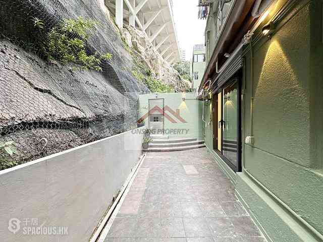 Happy Valley - Village Court 05