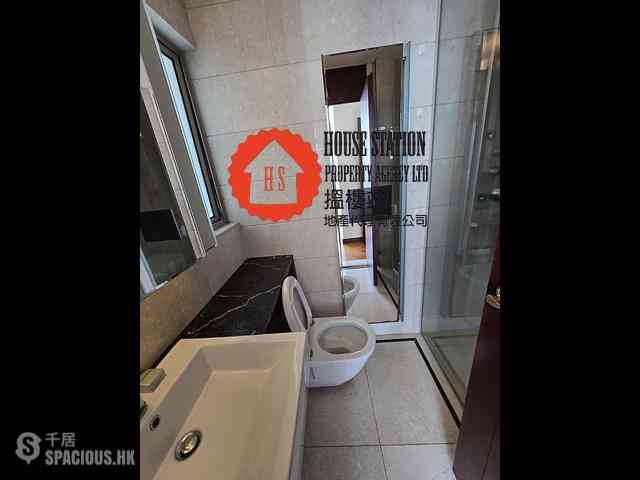 Tai Kok Tsui - One Silversea 06