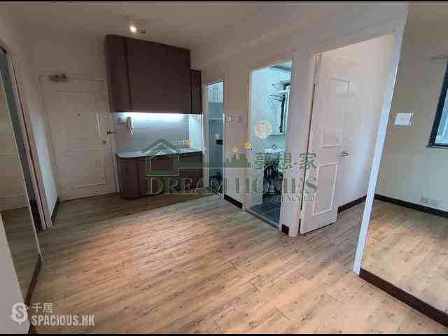 Mid Levels Central - Jadestone Court 01