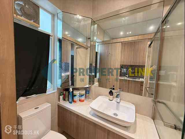 Central - 7-9, Shin Hing Street 07