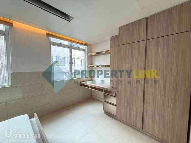 Central - 7-9, Shin Hing Street 06