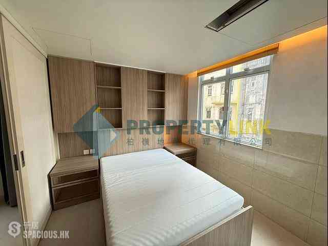 Central - 7-9, Shin Hing Street 04