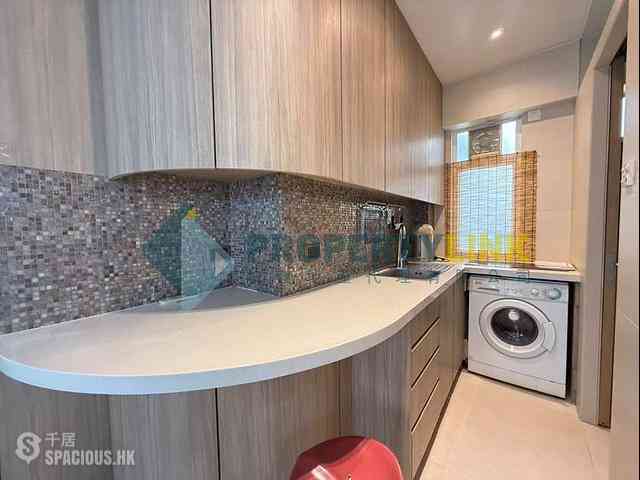 Central - 7-9, Shin Hing Street 10