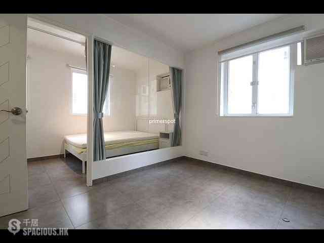 Wan Chai - Galway Court 06