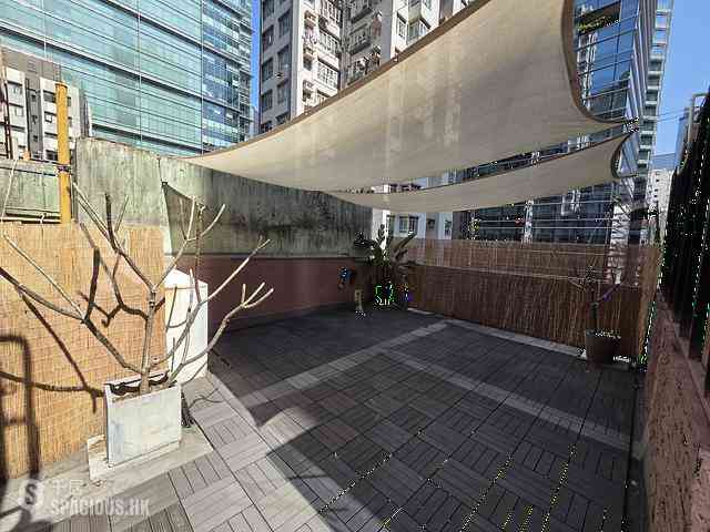 Wan Chai - New Sun House 09