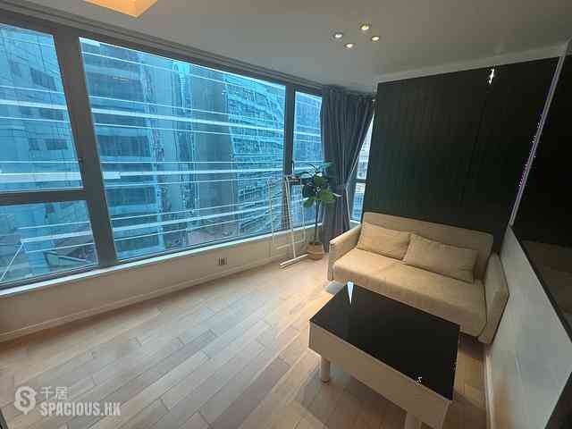 Central - Knight on Wyndham 01