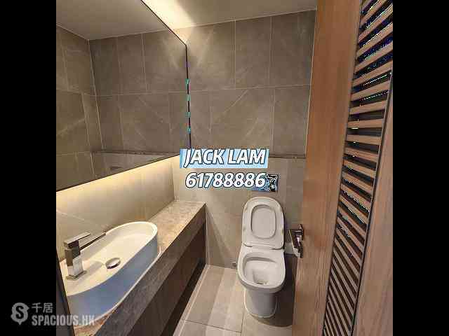 Gold Coast / So Kwun Wat - The Carmel 24