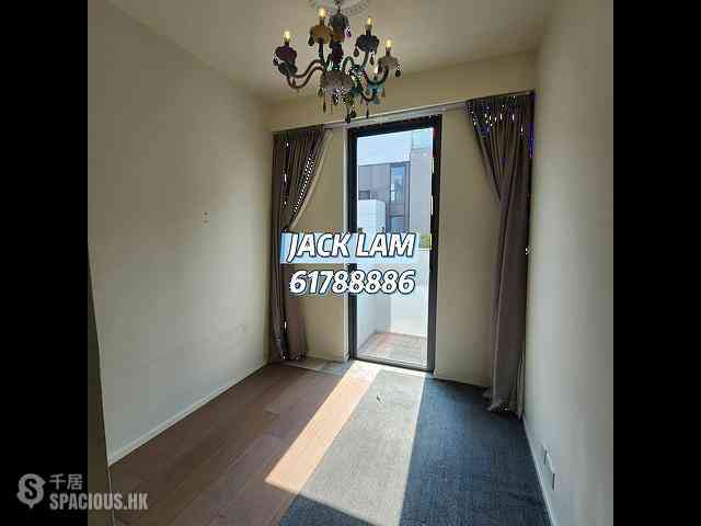 Gold Coast / So Kwun Wat - The Carmel 17