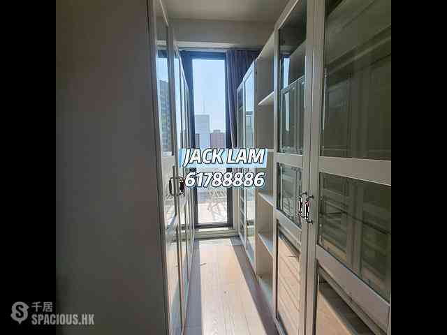 Gold Coast / So Kwun Wat - The Carmel 21