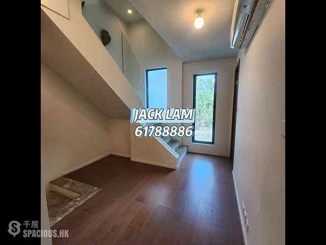 Gold Coast / So Kwun Wat - The Carmel 16