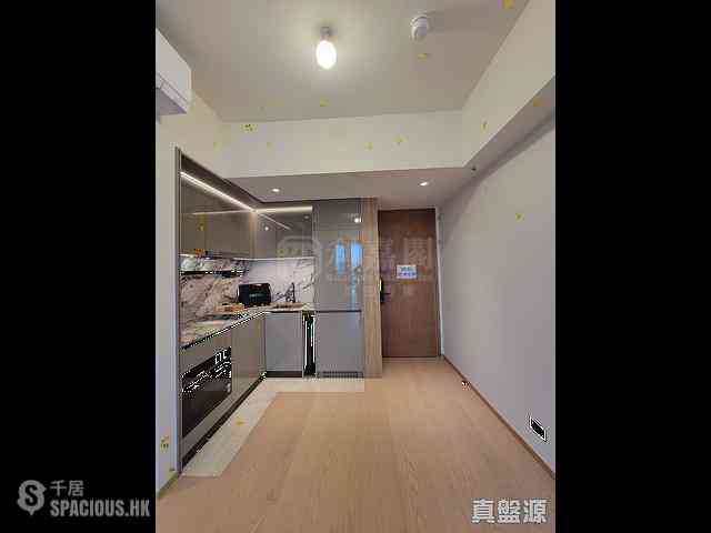 Jordan - Topside Residences 01