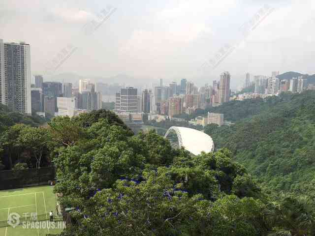 Happy Valley - Broadwood Park 01