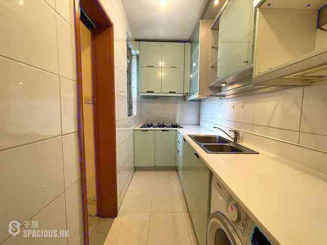 Tung Chung - Coastal Skyline Phase 1 Block 1 07