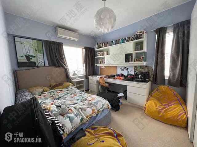Pok Fu Lam - Baguio Villa Block 31 09